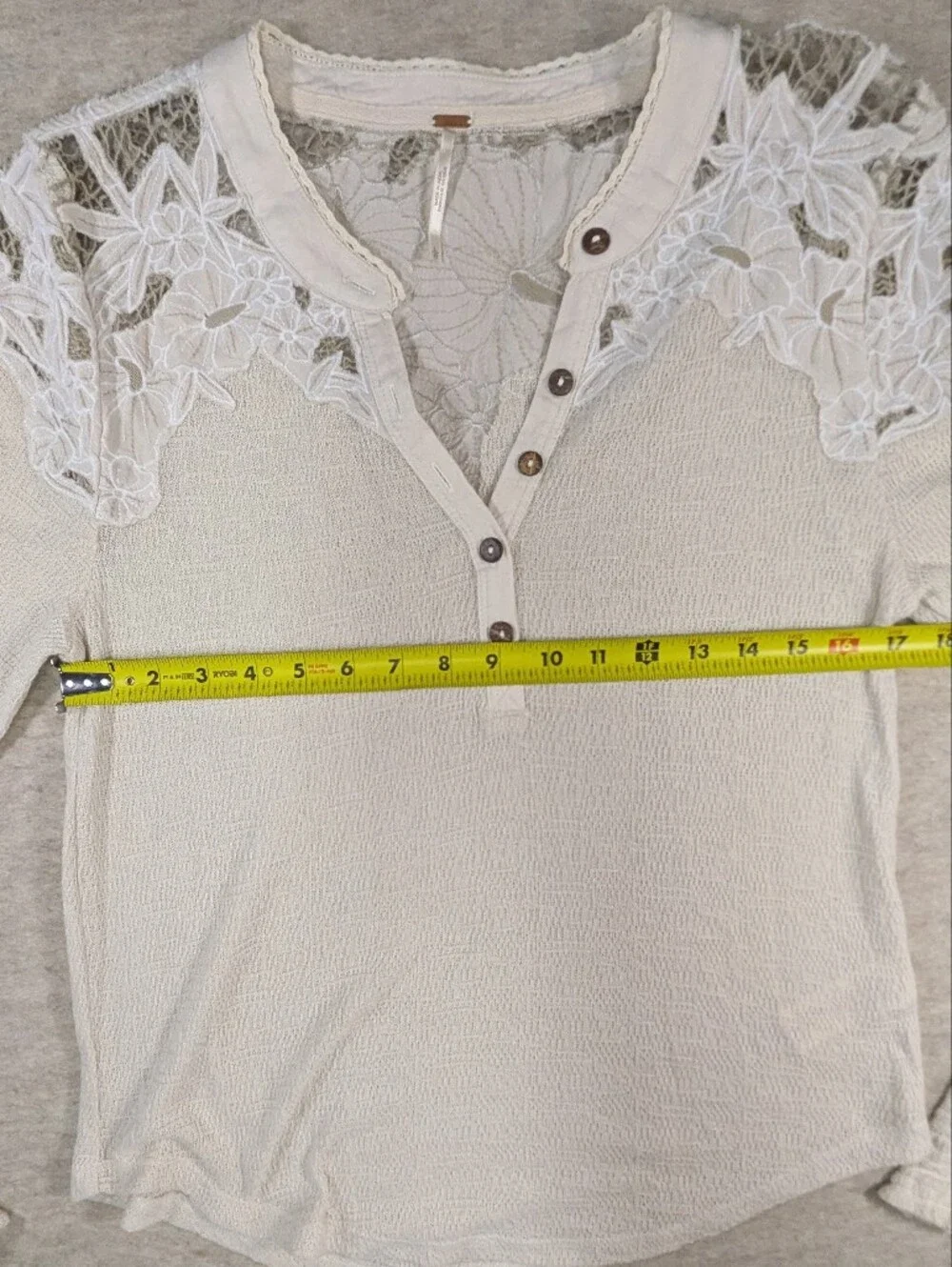 Free People Ivory Lace Floral Long Sleeve Feminine Whimsy Boho Fairy Henley Sz L